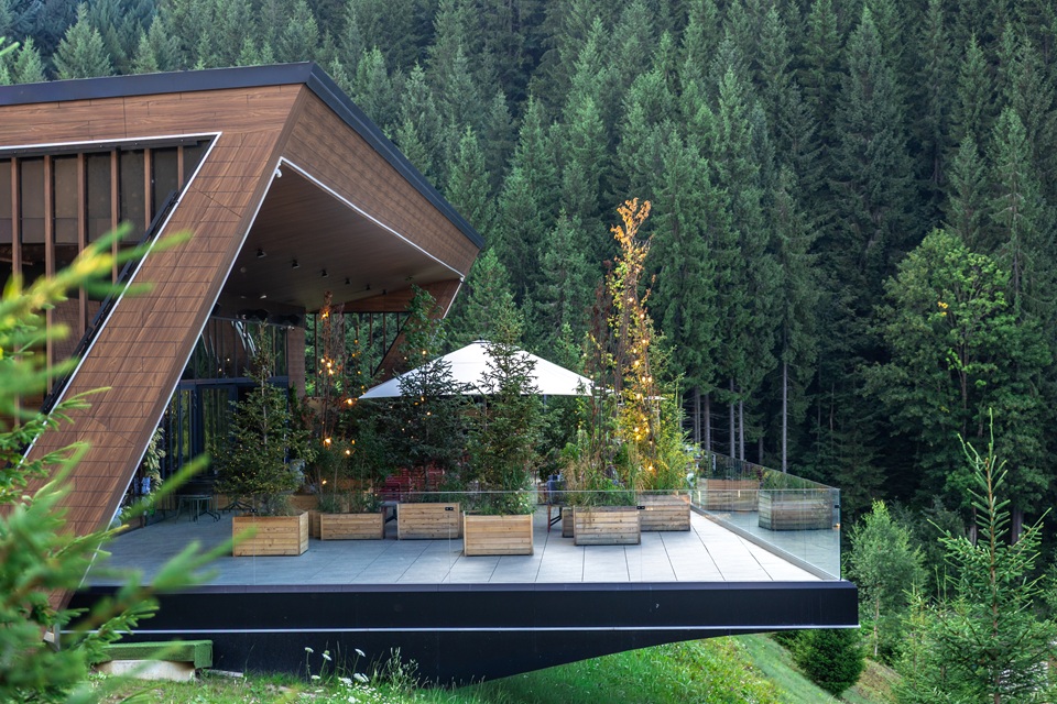 Designing Spacious Cabin Homes