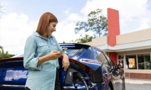 Mobile Apps Are Reshaping Electric Vehicle Charging