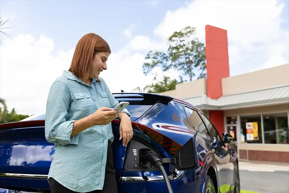 Mobile Apps Are Reshaping Electric Vehicle Charging